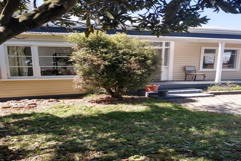 Photo of property in 118 Olliviers Road, Phillipstown, Christchurch, 8011