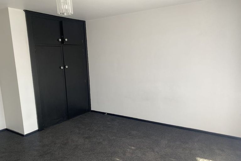 Photo of property in 1/27 Kawau Crescent, Bromley, Christchurch, 8062