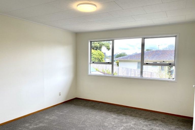 Photo of property in 88 Spinella Drive, Bayview, Auckland, 0629