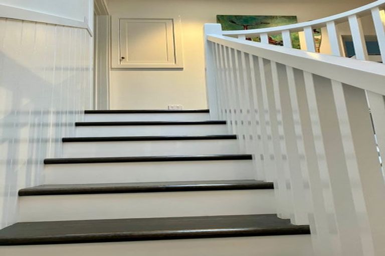 Photo of property in 129 Marine Parade, Seatoun, Wellington, 6022