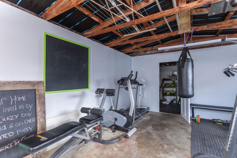 Photo of property in 64 Allardice Street, Dannevirke, 4930