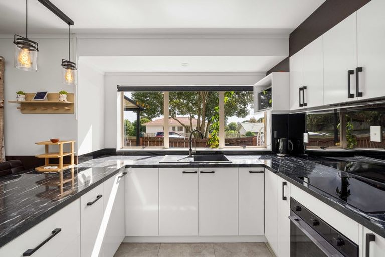 Photo of property in 9a Portland Street, Welcome Bay, Tauranga, 3112