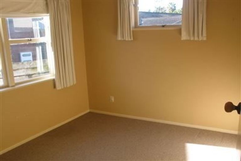 Photo of property in 1/45 Seine Road, Forrest Hill, Auckland, 0620