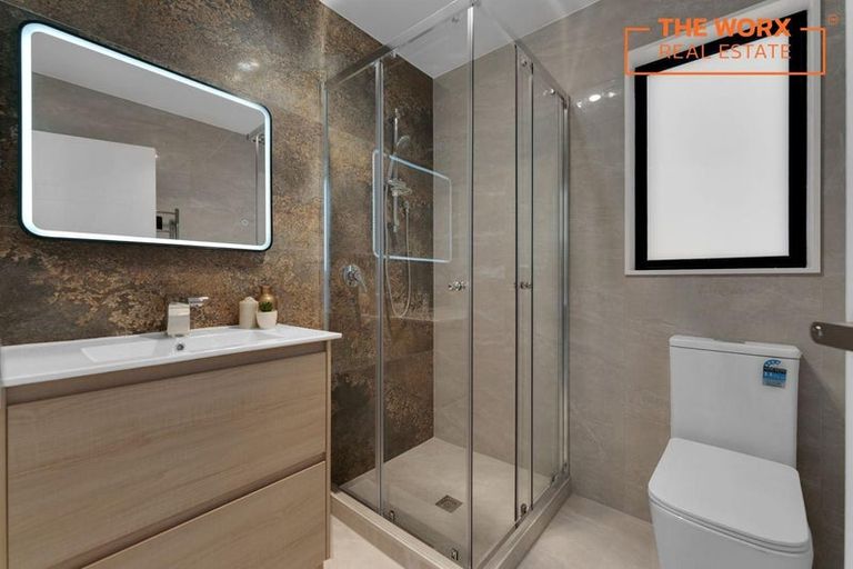 Photo of property in 92a Rangitoto Road, Papatoetoe, Auckland, 2025