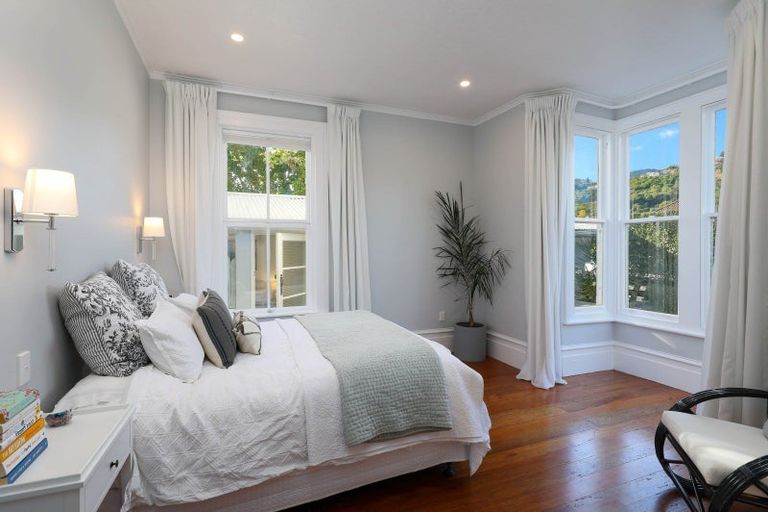 Photo of property in 359 Hardy Street, Nelson, 7010