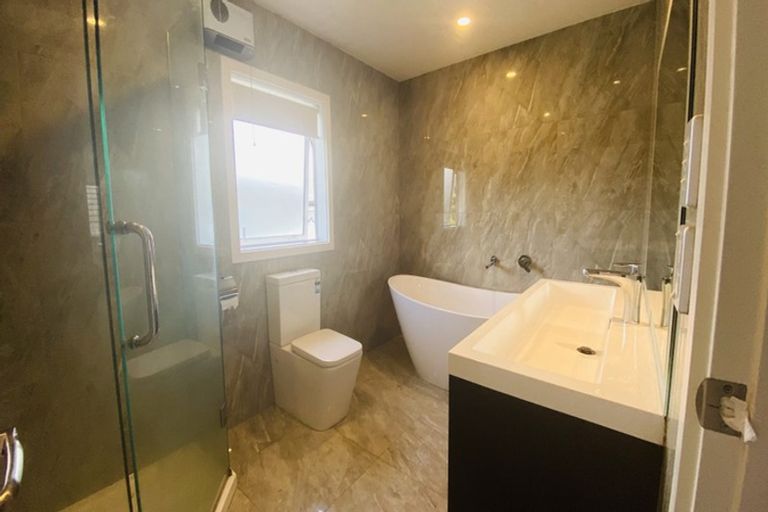 Photo of property in 30 Madison Terrace, Silverdale, 0932