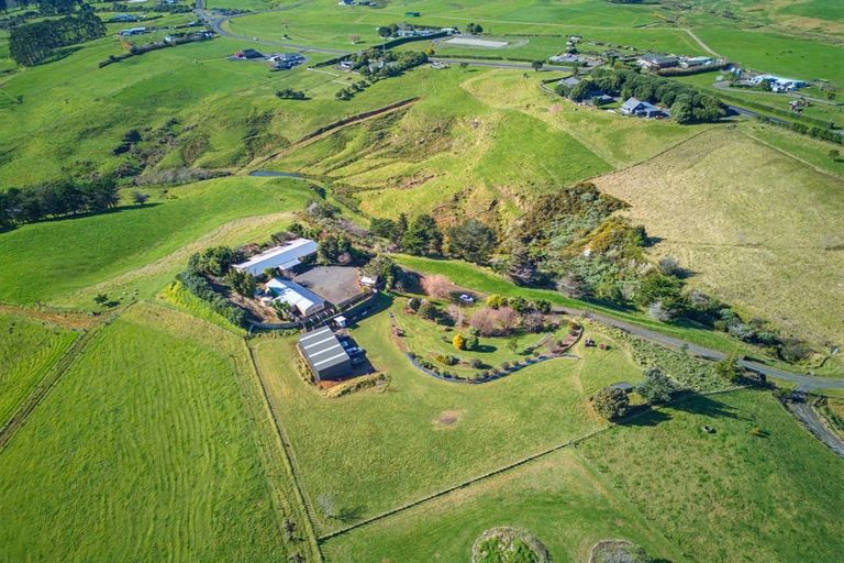 Photo of property in 996 Awhitu Road, Pollok, Waiuku, 2683
