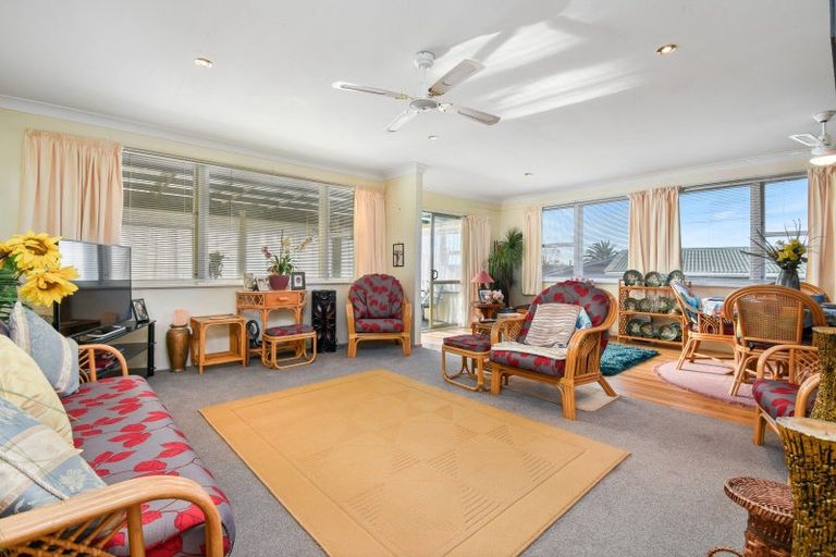 Photo of property in 52 Mallard Drive, Selwyn Heights, Rotorua, 3015