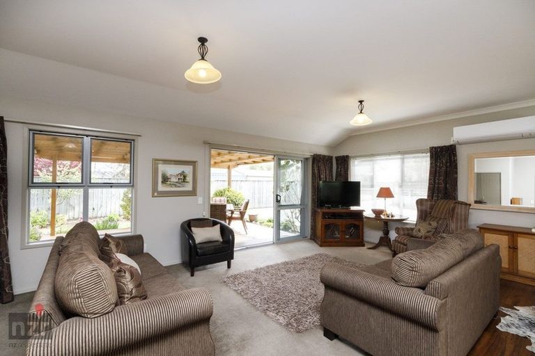 Photo of property in 1b Wellington Street, Feilding, 4702