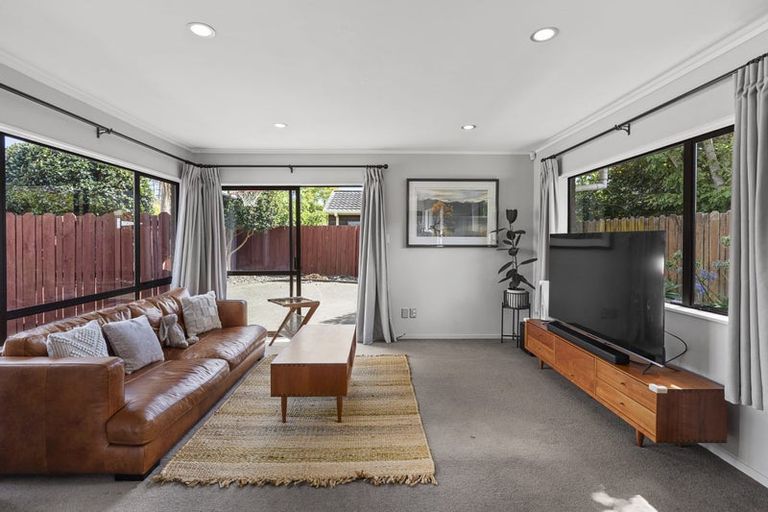 Photo of property in 2/17 Seneca Court, Golflands, Auckland, 2013