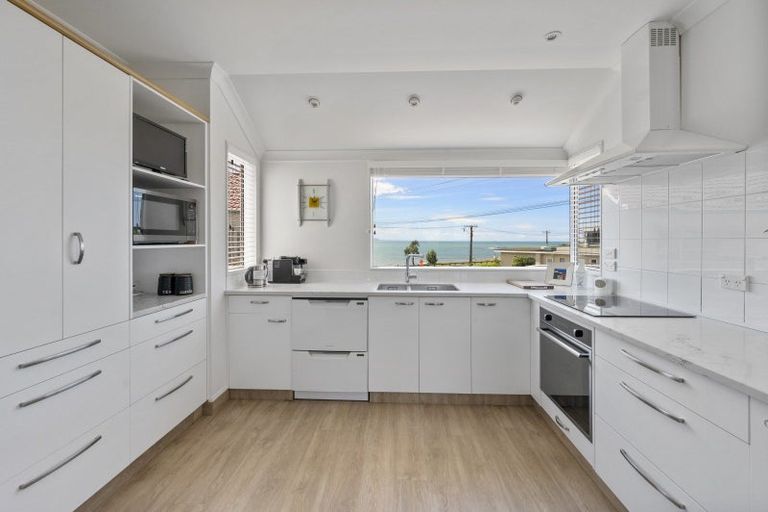 Photo of property in 4 James Street, Westshore, Napier, 4110