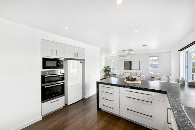 Photo of property in 2 Branston Street, Hornby, Christchurch, 8042