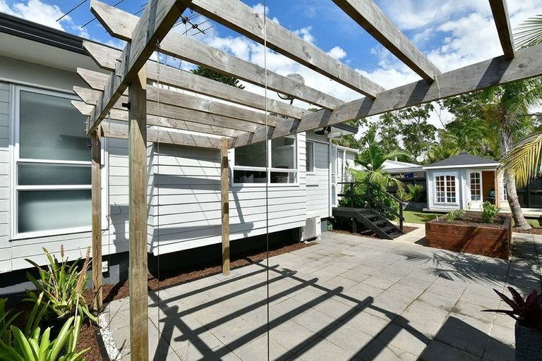 Photo of property in 33b Springs Road, Parakai, 0830