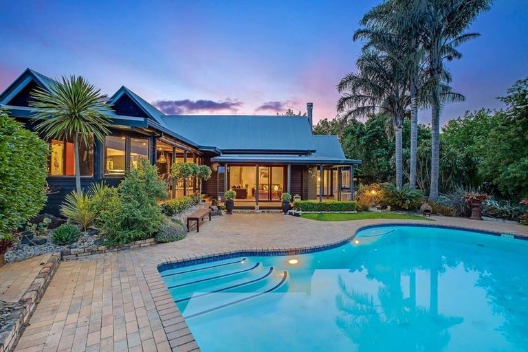 Photo of property in 679 Runciman Road, Runciman, Drury, 2578