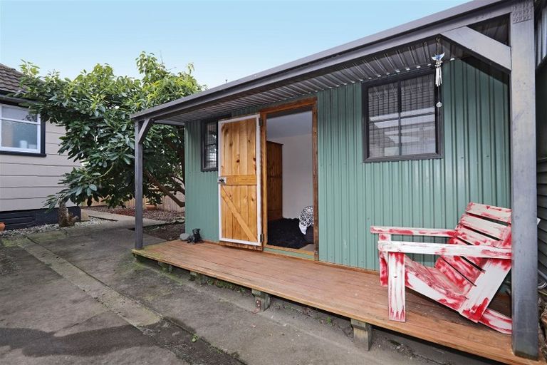 Photo of property in 1011 Hood Street, Mayfair, Hastings, 4122