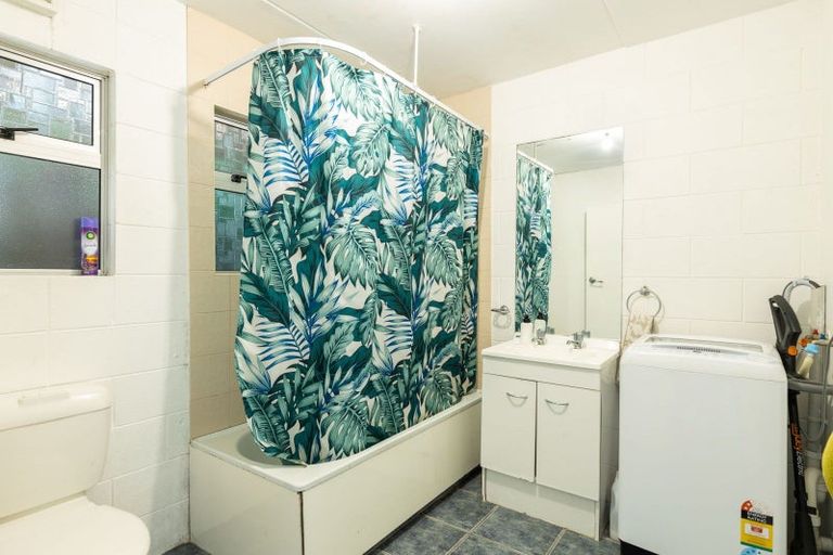 Photo of property in 5/57 Carrington Street, Lower Vogeltown, New Plymouth, 4310