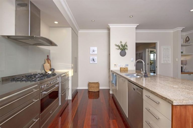 Photo of property in 26 Oliver Twist Avenue, Mellons Bay, Auckland, 2014