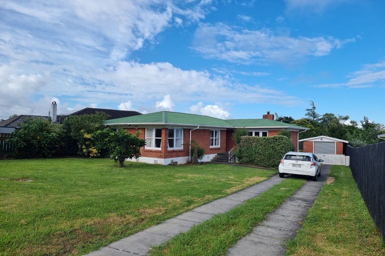 Photo of property in 17 Bowater Place, Manurewa, Auckland, 2102