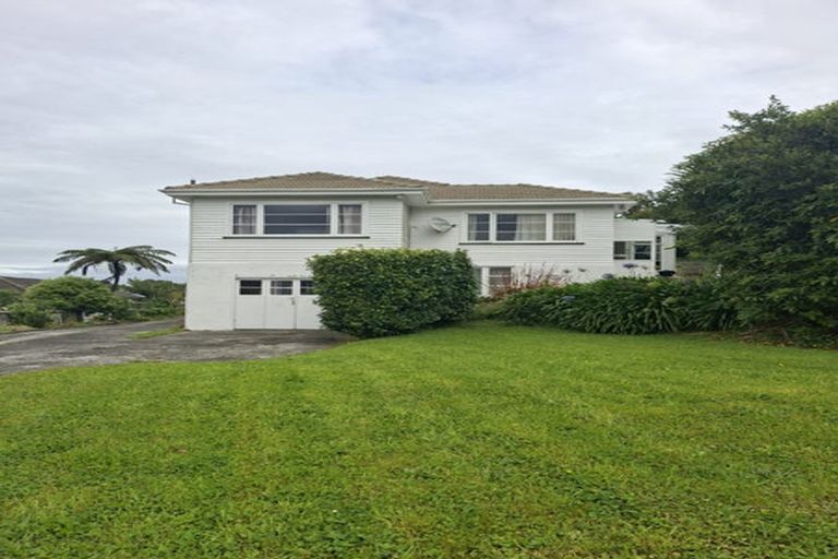 Photo of property in 1/47 Frankmoore Avenue, Johnsonville, Wellington, 6037