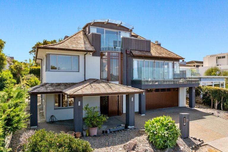 Photo of property in 11 Katui Street, Castor Bay, Auckland, 0620