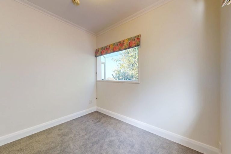 Photo of property in 10 Hornsey Road, Melrose, Wellington, 6023