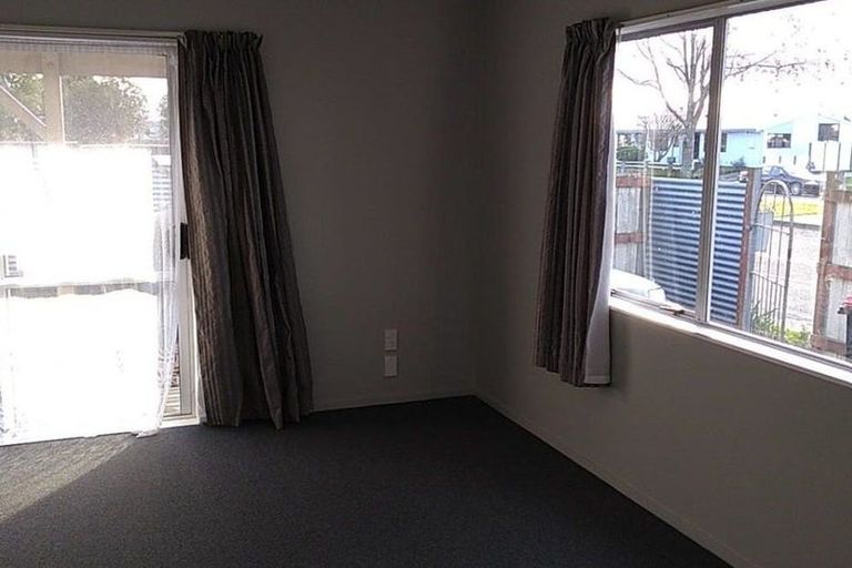 Photo of property in 271a Flaxmere Avenue, Flaxmere, Hastings, 4120