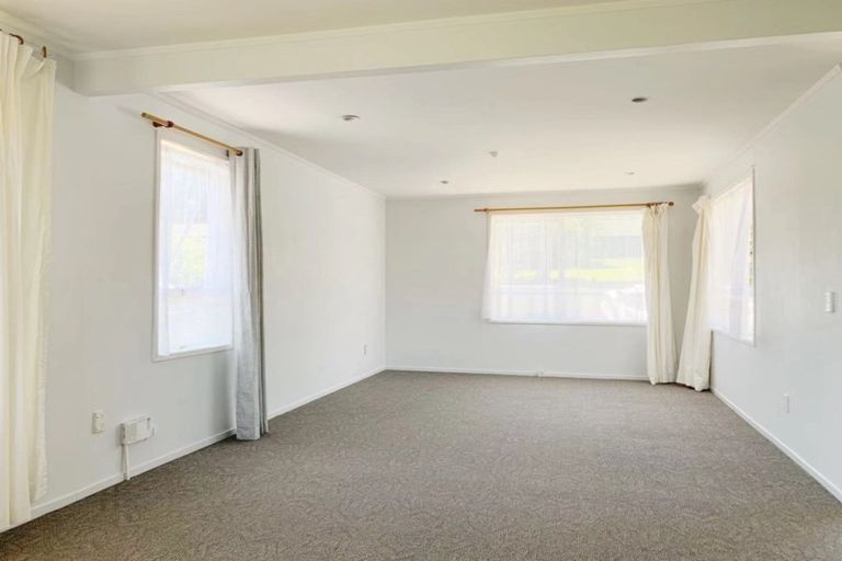 Photo of property in 25 Leo Street, Glen Eden, Auckland, 0602