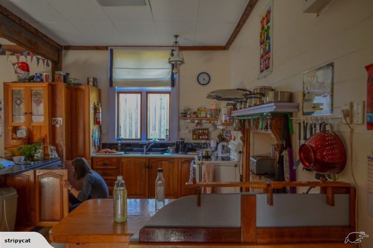 Photo of property in Jugglers Rest Backpackers, 8 Canterbury Street, Picton, 7220