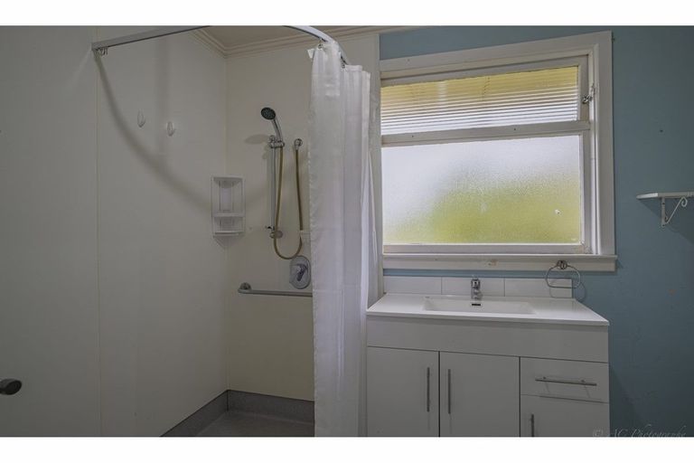 Photo of property in 38 Saint George Street, Watlington, Timaru, 7910