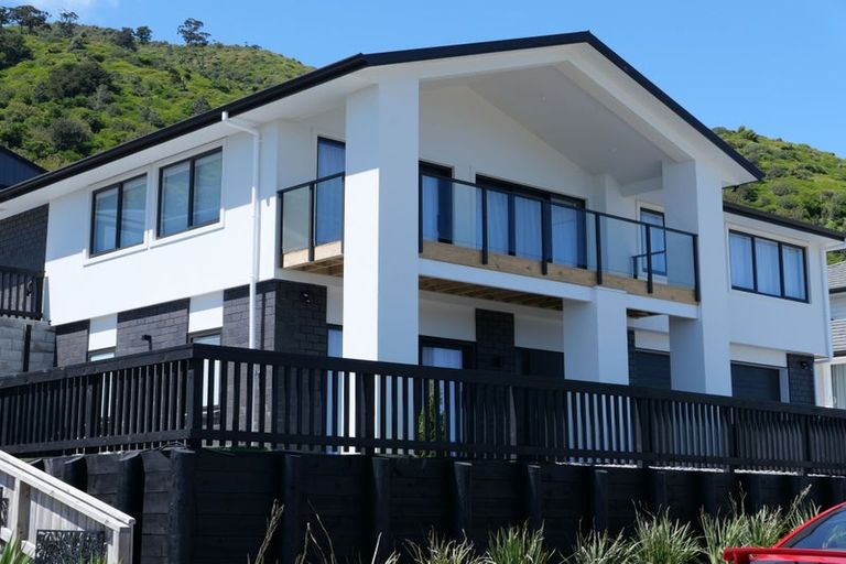 Photo of property in 13 Wilson Way, Waikanae, 5036