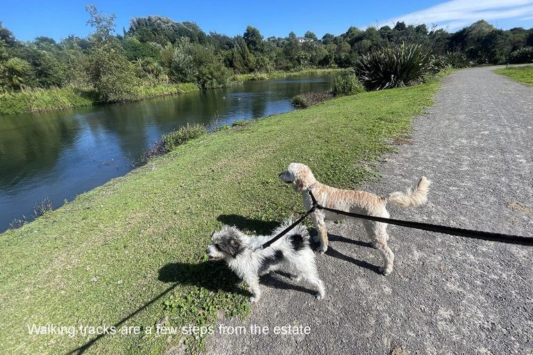 Photo of property in 9/19 Glencarron Place, Bethlehem, Tauranga, 3110