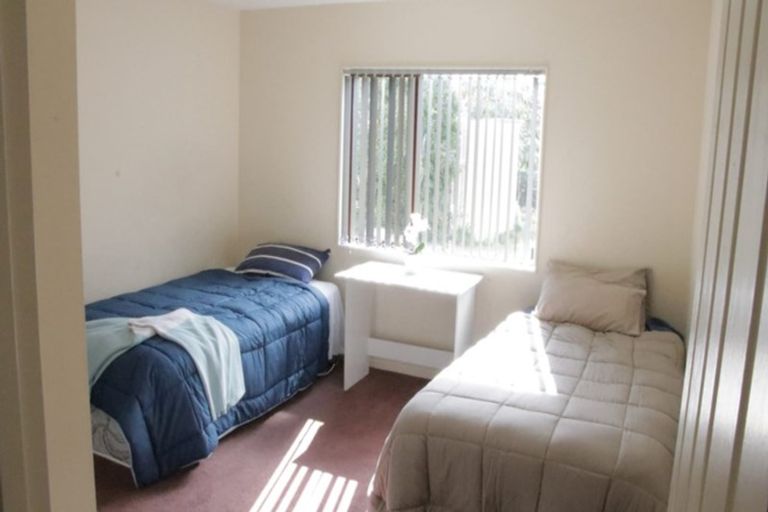 Photo of property in 16a Charlenne Close, Ranui, Auckland, 0612