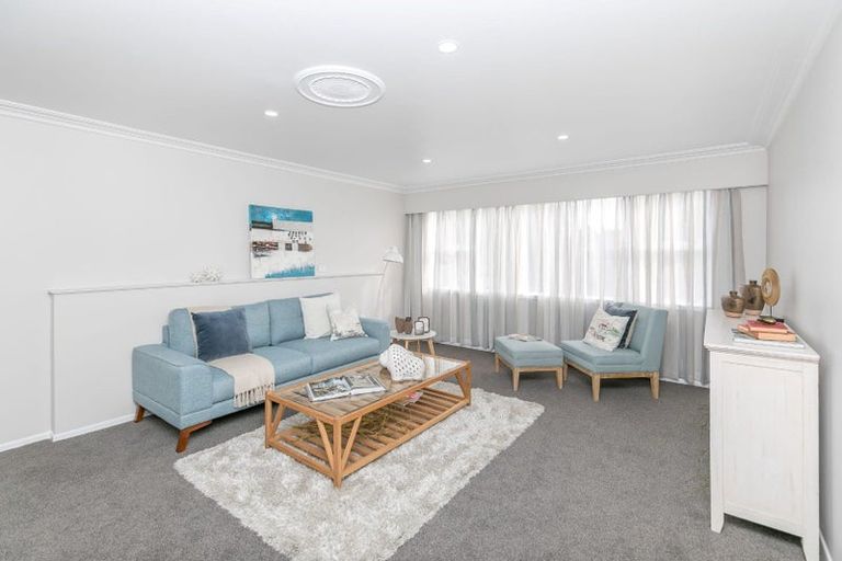 Photo of property in 17 Kensington Place, Fairfield, Hamilton, 3214