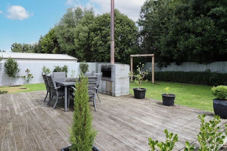 Photo of property in 22 Kupe Drive, Carterton, 5713