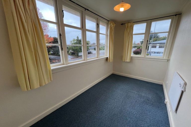 Photo of property in 72 Te Awe Awe Street, Hokowhitu, Palmerston North, 4410