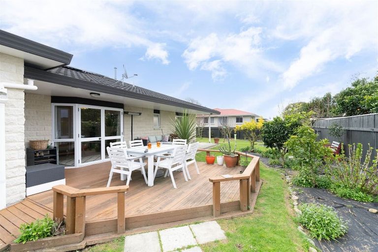 Photo of property in 123b Bartholomew Road, Levin, 5510