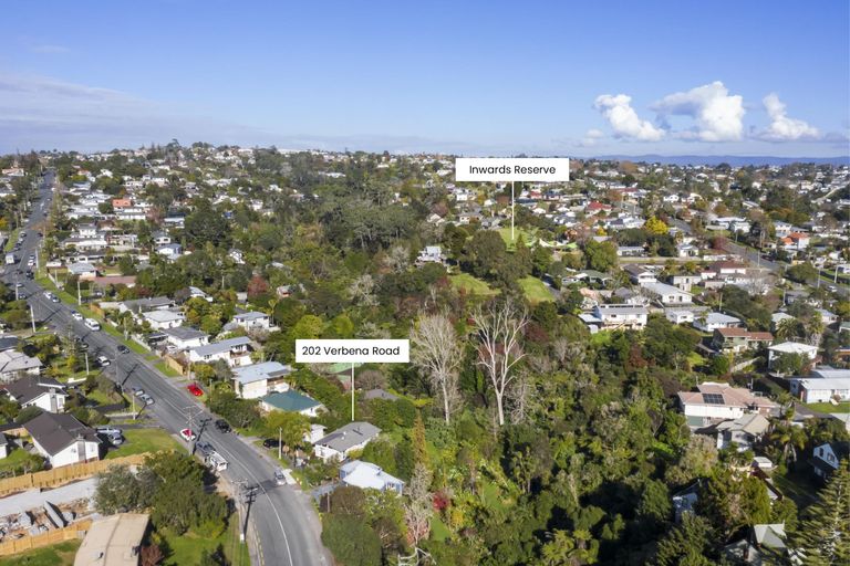 Photo of property in 202 Verbena Road, Birkdale, Auckland, 0626