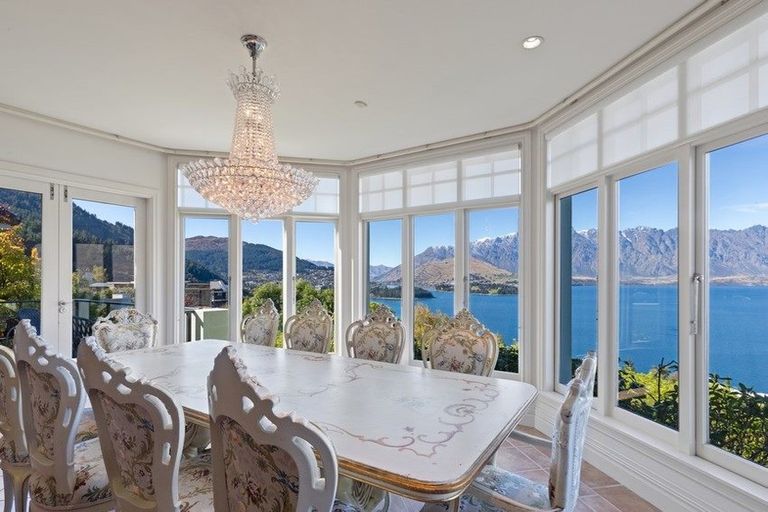 Photo of property in 4 Vanguard Lane, Fernhill, Queenstown, 9300
