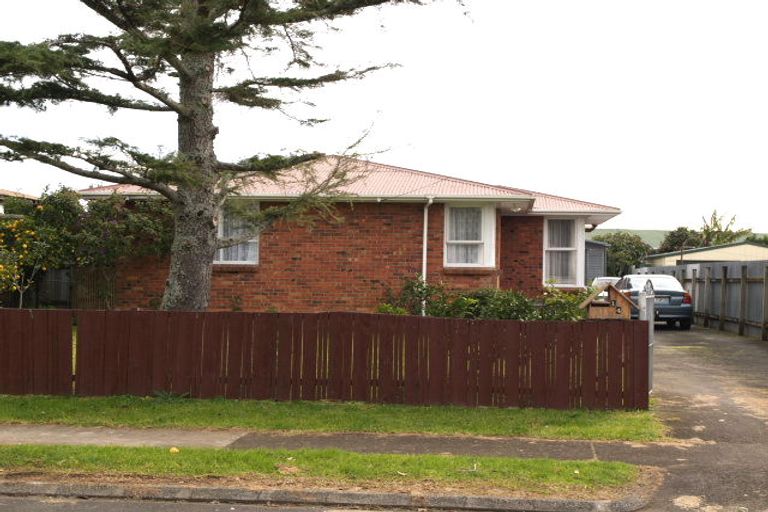Photo of property in 14 Hardie Street, Mangere East, Auckland, 2024