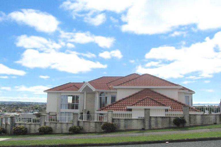 Photo of property in 7 Mccahill Views, Botany Downs, Auckland, 2010