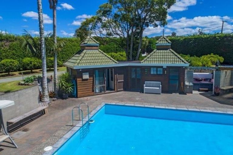 Photo of property in 698 Ngunguru Road, Glenbervie, Whangarei, 0173