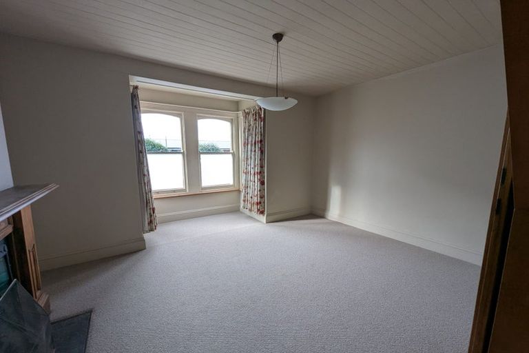 Photo of property in 48 Fitzroy Street, Caversham, Dunedin, 9012