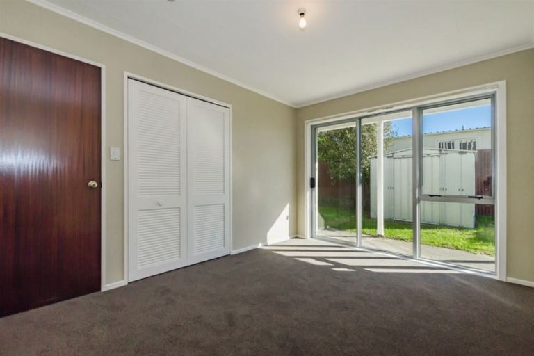 Photo of property in 4 Whyte Street, Paraparaumu Beach, Paraparaumu, 5032