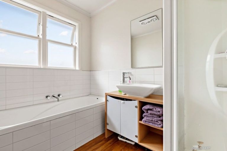 Photo of property in 13 Deller Grove, Silverstream, Upper Hutt, 5019