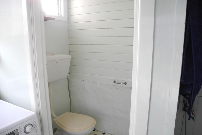 Photo of property in 31 Leonard Street, Waimate, 7924