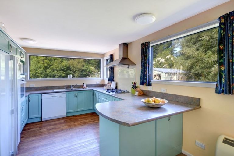 Photo of property in 37 Mckendry Road, Woodside, Outram, 9074