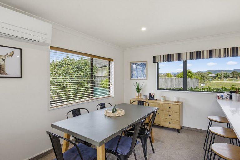 Photo of property in 1 William Noel Place, Waikanae Beach, Waikanae, 5036