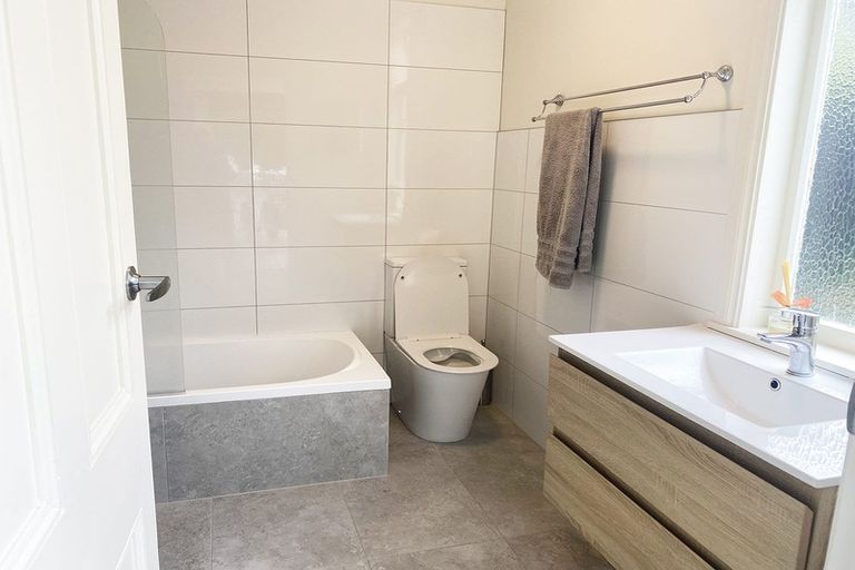 Photo of property in 54 Trafalgar Street, St Albans, Christchurch, 8014