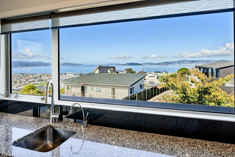 Photo of property in 67 Mulberry Street, Maungaraki, Lower Hutt, 5010