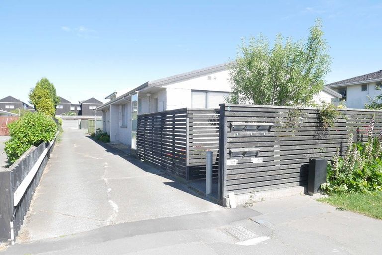 Photo of property in 3/5 Division Street, Riccarton, Christchurch, 8041